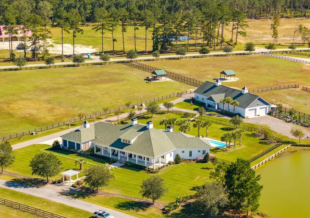Photo 1 of Single family home for sale at 105 Fox And Hound, Ravenel, SC 29470 | MLS# 26025645 | Listing updated on 2026-09-16
