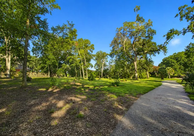 Photo 3 of Land for sale at 121 Calais Pointe, Charleston, SC 29492 | MLS# 26023981 | Listing updated on 2026-09-02
