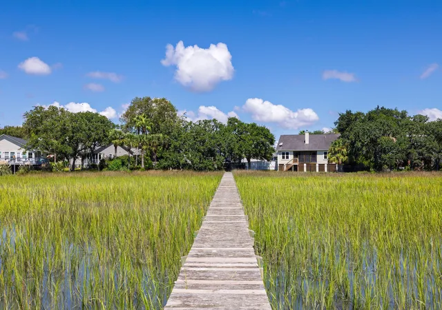 Photo 1 of Single family home for sale at 1185 Crab Walk, Charleston, SC 29412 | MLS# 26025137 | Listing updated on 2026-09-18