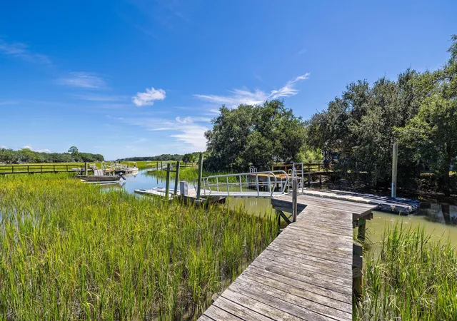 Photo 2 of Single family home for sale at 1185 Crab Walk, Charleston, SC 29412 | MLS# 26025137 | Listing updated on 2026-09-18