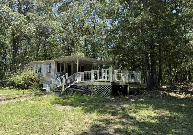Photo 1 of Sale Pending at 264 Michelle St, Eutawville, SC 29048 | MLS# 26024896 | Listing updated on 2026-09-11
