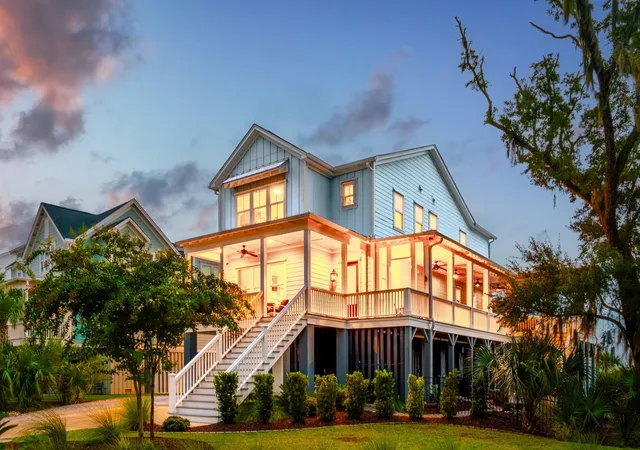 Photo 2 of Single family home for sale at 1538 Menhaden Ln, Mount Pleasant, SC 29466 | MLS# 26024870 | Listing updated on 2026-09-10