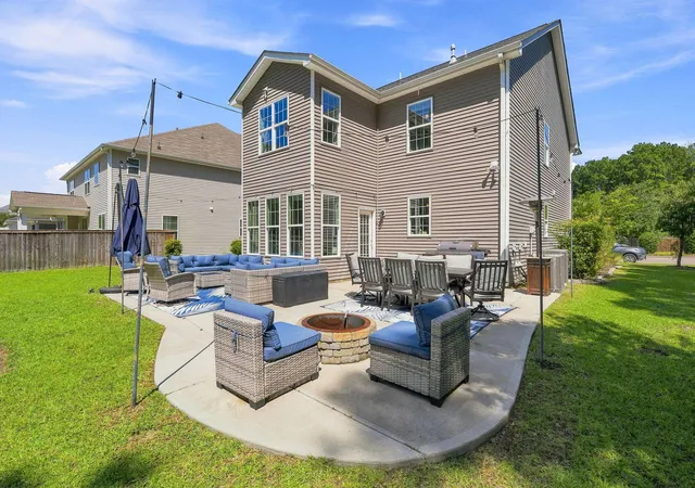 Photo 2 of Single family home for sale at 101 Orpington Trl, Summerville, SC 29486 | MLS# 26025028 | Listing updated on 2026-09-05