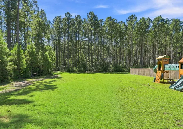 Photo 3 of Single family home for sale at 101 Orpington Trl, Summerville, SC 29486 | MLS# 26025028 | Listing updated on 2026-09-05
