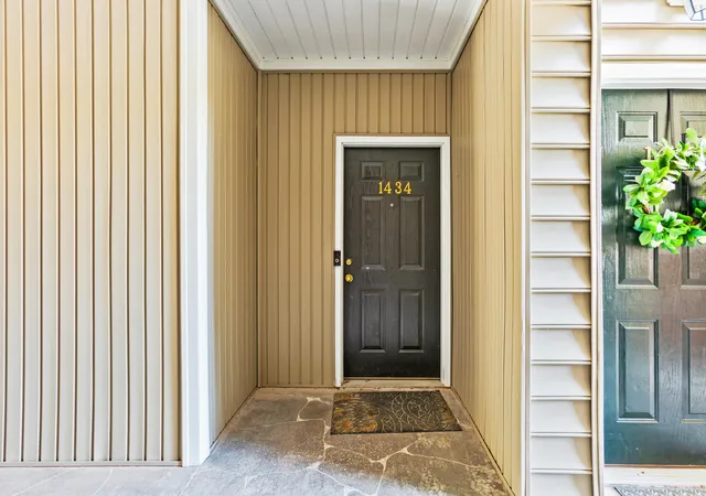 Photo 2 of Townhouse for sale at 1434 Belcourt Ln, Mount Pleasant, SC 29466 | MLS# 26026738 | Listing updated on 2026-10-16
