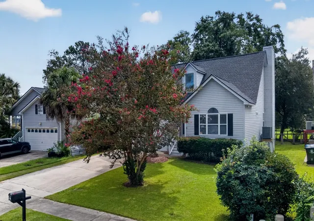 Photo 1 of Single family home for sale at 2111 Razorback Ln, Charleston, SC 29414 | MLS# 26024841 | Listing updated on 2026-09-30