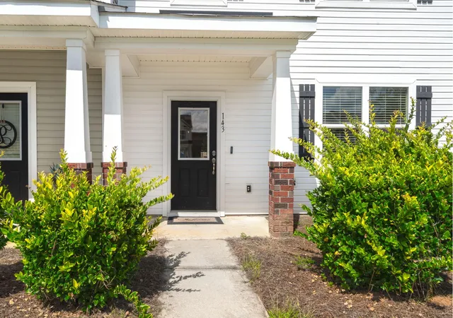 Photo 3 of Townhouse for sale at 143 Hidden Palms Blvd, Summerville, SC 29485 | MLS# 26027471 | Listing updated on 2026-10-22
