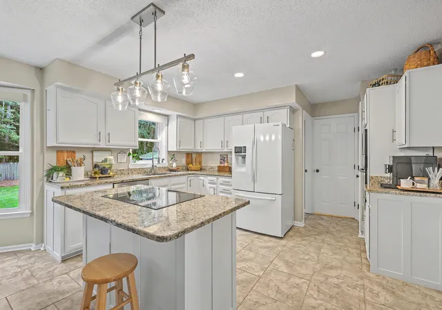 Photo 2 of Single family home for sale at 311 King Charles Cir, Summerville, SC 29485 | MLS# 26025273 | Listing updated on 2026-09-15