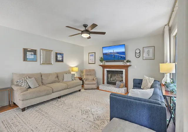 Photo 3 of Single family home for sale at 311 King Charles Cir, Summerville, SC 29485 | MLS# 26025273 | Listing updated on 2026-09-15