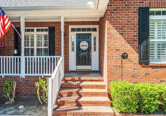 Photo 3 of Single family home for sale at 697 Hamlet Cir, Goose Creek, SC 29445 | MLS# 26024537 | Listing updated on 2026-09-29