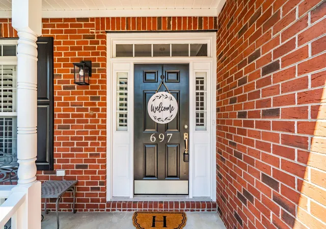 Photo 4 of Single family home for sale at 697 Hamlet Cir, Goose Creek, SC 29445 | MLS# 26024537 | Listing updated on 2026-09-29
