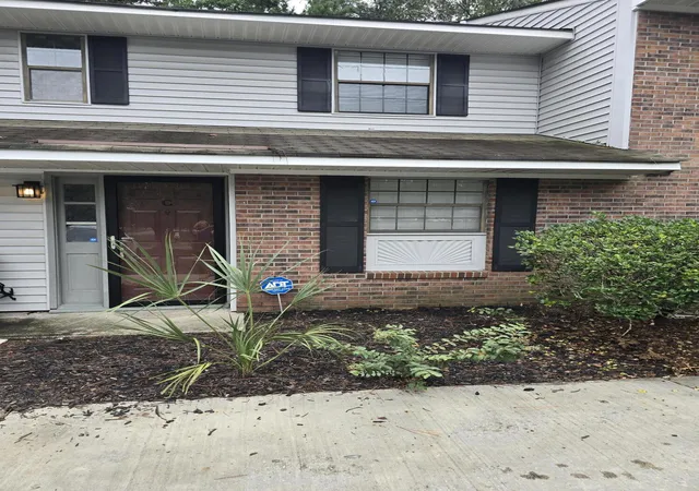 Photo 1 of Townhouse for sale at 2362 Parsonage Rd #Apt 17c, Charleston, SC 29414 | MLS# 26027664 | Listing updated on 2026-10-06