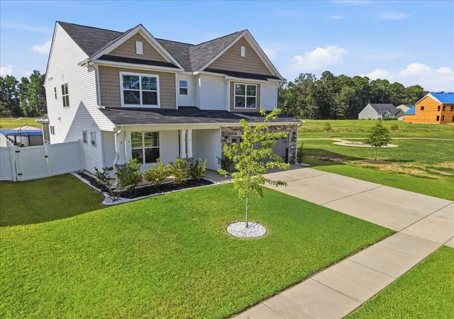 Photo 3 of Single family home for sale at 123 Palfrey Dr, Ridgeville, SC 29472 | MLS# 26025965 | Listing updated on 2026-10-12