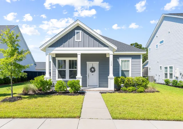 Photo 1 of Single family home for sale at 150 Helena Park Dr, Summerville, SC 29486 | MLS# 26028084 | Listing updated on 2026-10-11