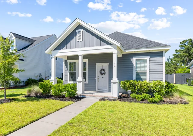 Photo 2 of Single family home for sale at 150 Helena Park Dr, Summerville, SC 29486 | MLS# 26028084 | Listing updated on 2026-10-11