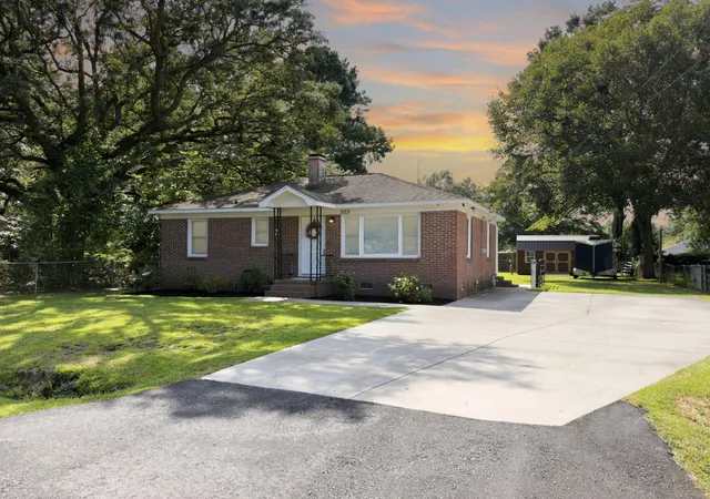 Photo 1 of Single family home for sale at 303 Mary Scott Dr, Goose Creek, SC 29445 | MLS# 26025018 | Listing updated on 2026-09-04