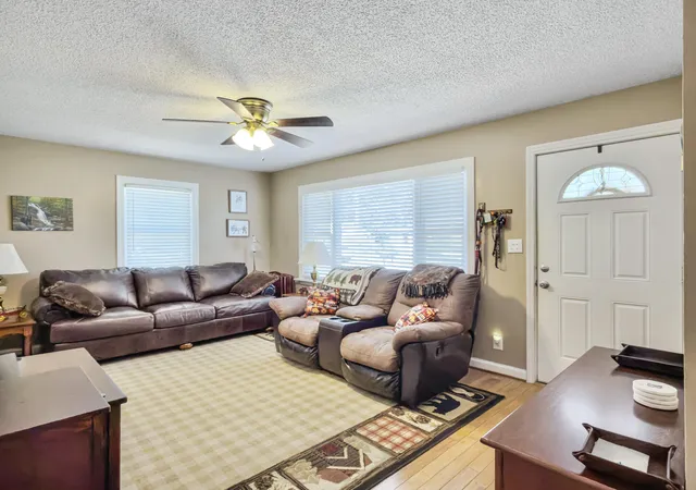 Photo 4 of Single family home for sale at 303 Mary Scott Dr, Goose Creek, SC 29445 | MLS# 26025018 | Listing updated on 2026-09-04