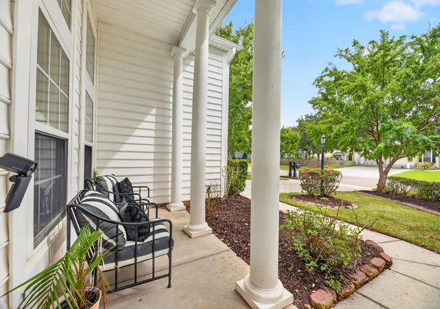 Photo 3 of Single family home for sale at 141 Gathering Is Rd, Summerville, SC 29485 | MLS# 26027867 | Listing updated on 2026-10-10