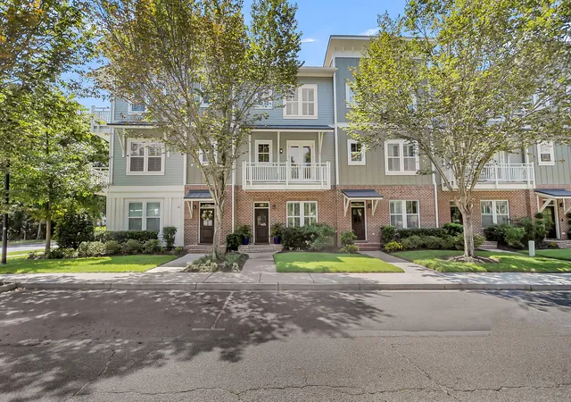 Photo 1 of Townhouse for sale at 98 Vincent Dr, Mount Pleasant, SC 29464 | MLS# 26025132 | Listing updated on 2026-10-20