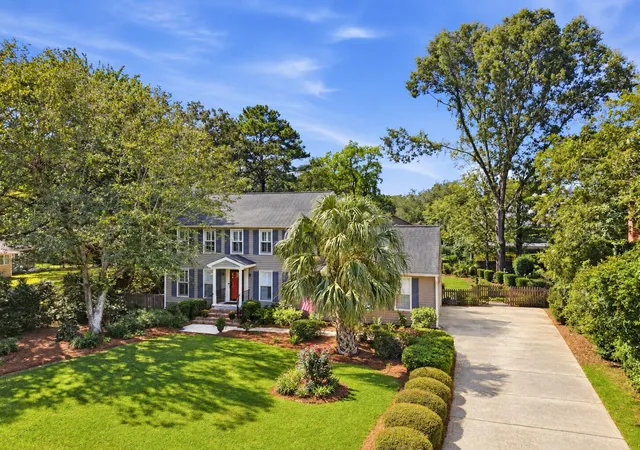 Photo 2 of Single family home for sale at 1894 Ashley Hall Rd, Charleston, SC 29407 | MLS# 26026248 | Listing updated on 2026-09-25