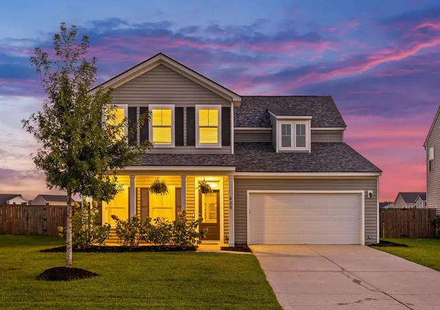 Photo 1 of Single family home for sale at 409 Carrara Dr, Summerville, SC 29486 | MLS# 26026060 | Listing updated on 2026-10-08