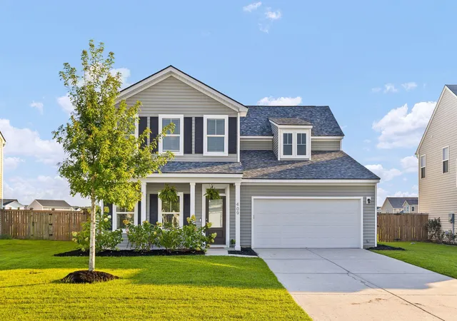 Photo 2 of Single family home for sale at 409 Carrara Dr, Summerville, SC 29486 | MLS# 26026060 | Listing updated on 2026-10-08