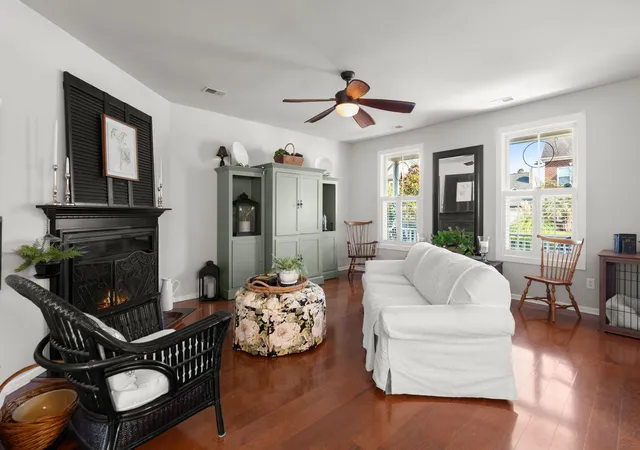 Photo 4 of Single family home for sale at 103 Scrapbook Ln, Summerville, SC 29483 | MLS# 26025805 | Listing updated on 2026-10-05