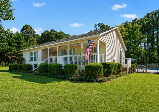 Photo 3 of Single family home for sale at 145 Brown Meadows Ct, Orangeburg, SC 29115 | MLS# 26024920 | Listing updated on 2026-09-28