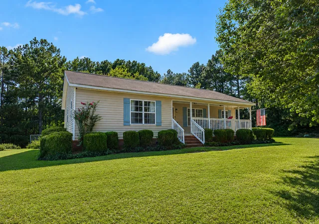 Photo 4 of Single family home for sale at 145 Brown Meadows Ct, Orangeburg, SC 29115 | MLS# 26024920 | Listing updated on 2026-09-28