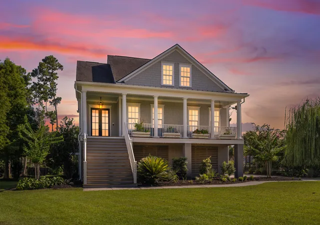 Photo 2 of Single family home for sale at 3000 Yachtsman Dr, Mount Pleasant, SC 29466 | MLS# 26025585 | Listing updated on 2026-09-12
