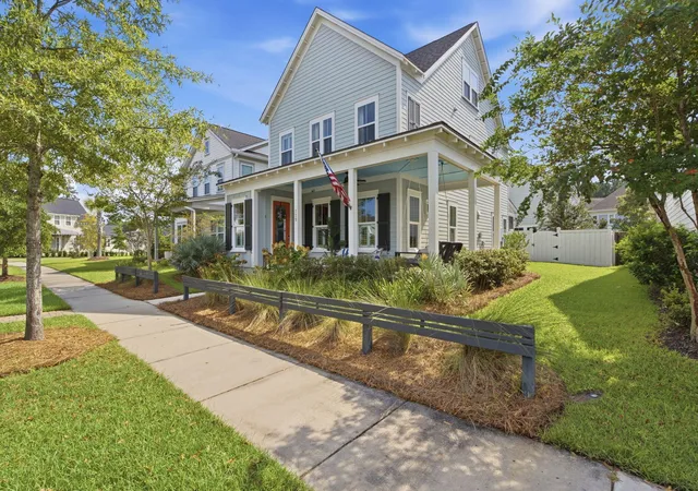 Photo 3 of Single family home for sale at 115 Bright Leaf Loop, Summerville, SC 29486 | MLS# 26026037 | Listing updated on 2026-09-22