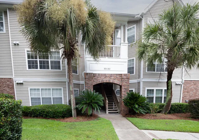 Photo 2 of Townhouse for sale at 188 Midland #308, Summerville, SC 29485 | MLS# 26025289 | Listing updated on 2026-09-11