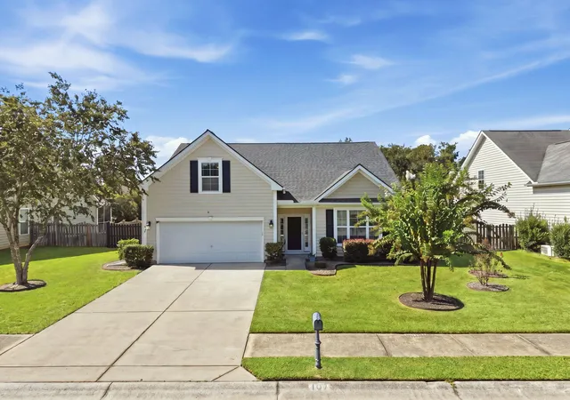 Photo 1 of Single family home for sale at 107 Turtle Bay Ct, Summerville, SC 29483 | MLS# 26026052 | Listing updated on 2026-09-19