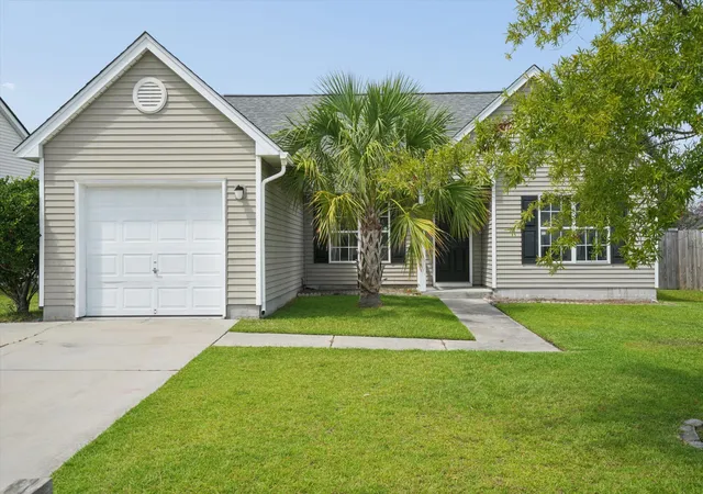 Photo 1 of Single family home for sale at 109 Dovetail Cir, Summerville, SC 29483 | MLS# 26025615 | Listing updated on 2026-09-16