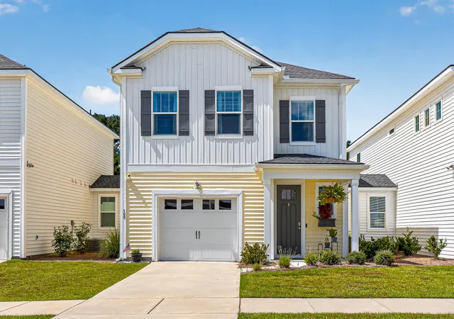 Photo 3 of Single family home for sale at 109 Hawthorne Landing Dr, Goose Creek, SC 29445 | MLS# 26025156 | Listing updated on 2026-10-04