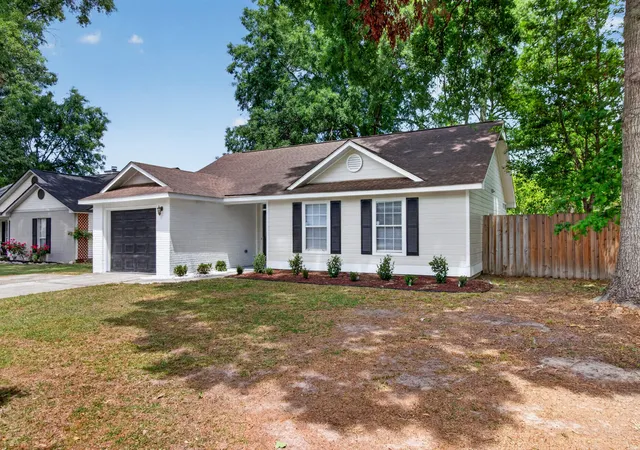 Photo 3 of Single family home for sale at 4410 Rice Ml Dr, North Charleston, SC 29420 | MLS# 26025451 | Listing updated on 2026-09-18