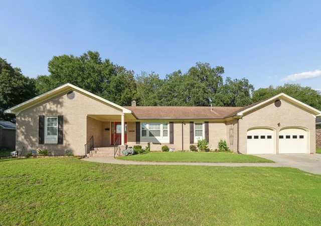 Single family home for sale at 5326 Edith St, North Charleston, SC 29418 | MLS# 26025434