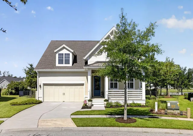 Photo 1 of Sale Pending at 1533 Billington Dr, Mount Pleasant, SC 29466 | MLS# 26025127 | Listing updated on 2026-09-20