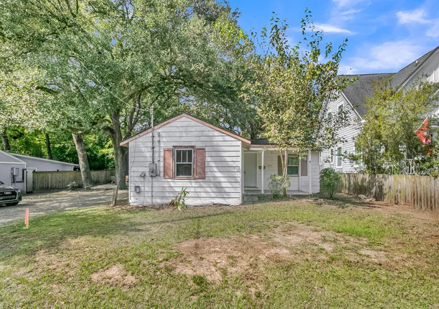 Photo 1 of Single family home for sale at 5039 Alpha St, North Charleston, SC 29405 | MLS# 26027568 | Listing updated on 2026-10-29