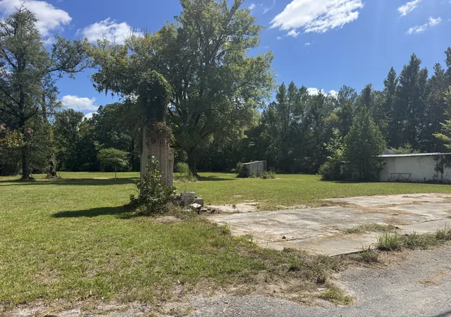 Photo 2 of Land for sale at 832 3rd Street, Hampton, SC 29924 | MLS# 26025178 | Listing updated on 2026-09-06
