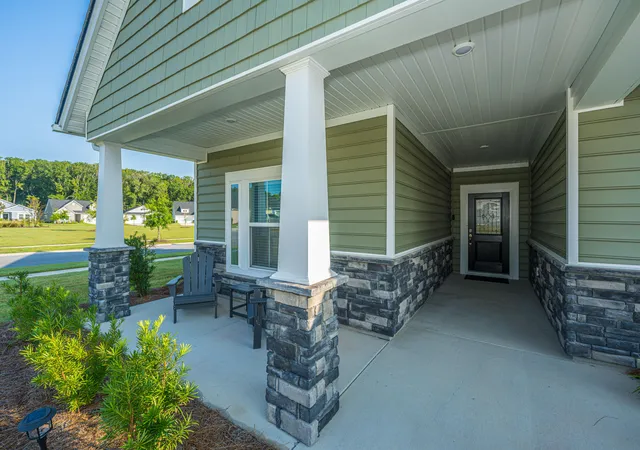 Photo 3 of Single family home for sale at 1046 Annes Revenge Run, Summerville, SC 29485 | MLS# 26024127 | Listing updated on 2026-09-30