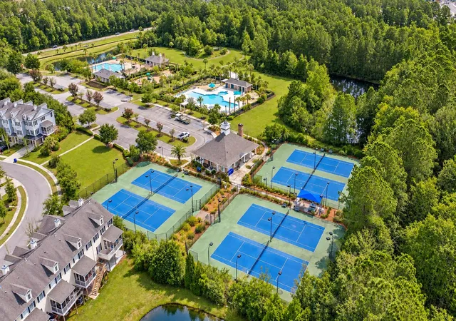 Photo 3 of Single family home for sale at 2081 Bancroft Ln, Mount Pleasant, SC 29466 | MLS# 26024986 | Listing updated on 2026-09-06