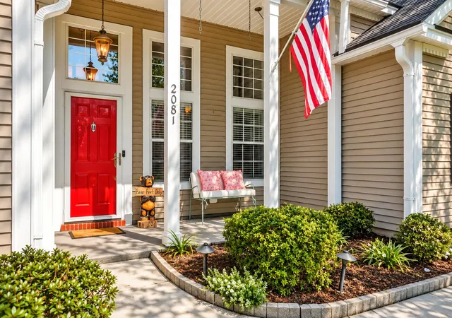 Photo 4 of Single family home for sale at 2081 Bancroft Ln, Mount Pleasant, SC 29466 | MLS# 26024986 | Listing updated on 2026-09-06