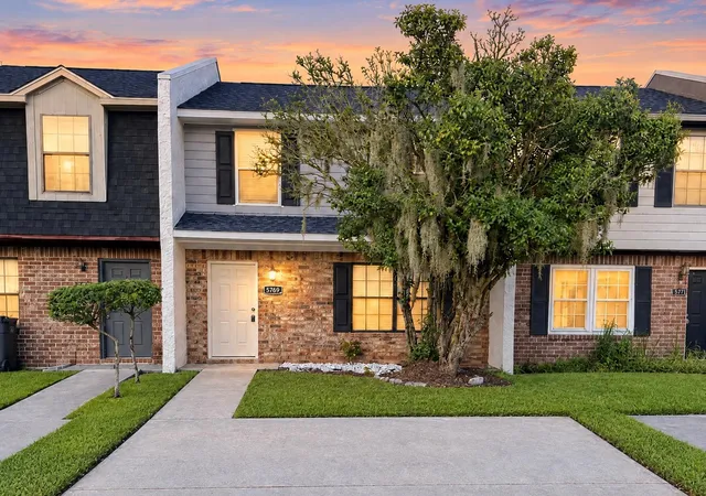 Photo 1 of Townhouse for sale at 5769 Dewsbury Ln, North Charleston, SC 29418 | MLS# 26026936 | Listing updated on 2026-10-05