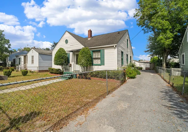 Photo 2 of Single family home for sale at 3860 Chestnut St #A & B, North Charleston, SC 29405 | MLS# 26025636 | Listing updated on 2026-09-15