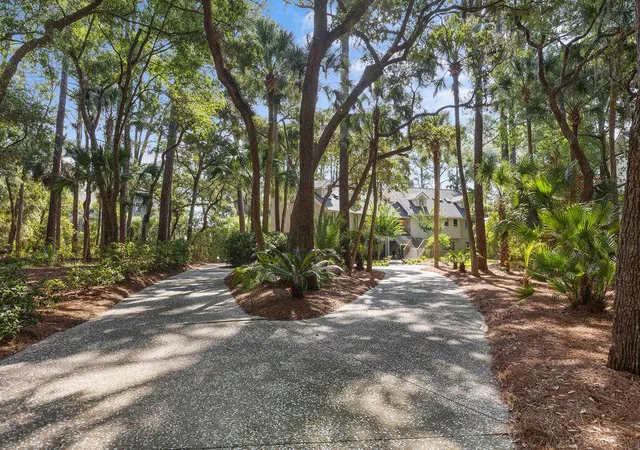 Photo 3 of Single family home for sale at 2926 Seabrook Is Rd, Johns Island, SC 29455 | MLS# 26024233 | Listing updated on 2026-09-02