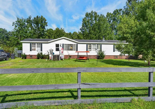Photo 2 of Manufactured home for sale at 242 Cady Dr, Summerville, SC 29483 | MLS# 26025421 | Listing updated on 2026-09-10