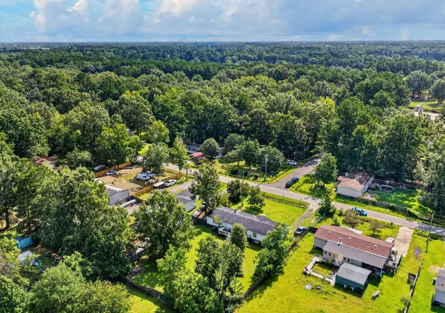 Photo 46 of Manufactured home for sale at 242 Cady Dr, Summerville, SC 29483 | MLS# 26025421 | Listing updated on 2026-09-10