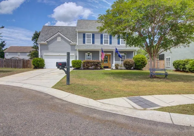 Photo 3 of Single family home for sale at 7344 Kestrel Trl, Hanahan, SC 29410 | MLS# 26028081 | Listing updated on 2026-10-12