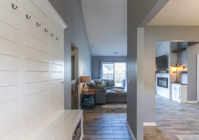 Photo 3 of Single family home for sale at 213 Dovetail Cir, Summerville, SC 29483 | MLS# 26027825 | Listing updated on 2026-10-08